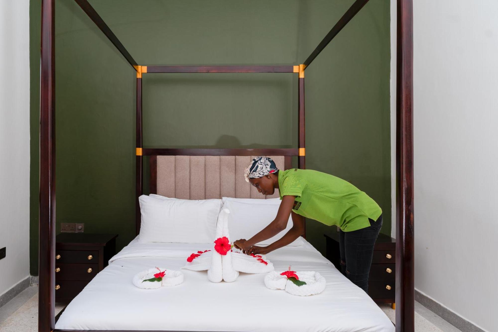 Leparadis Zanzibar Boutique Hotel Джамбиани Екстериор снимка