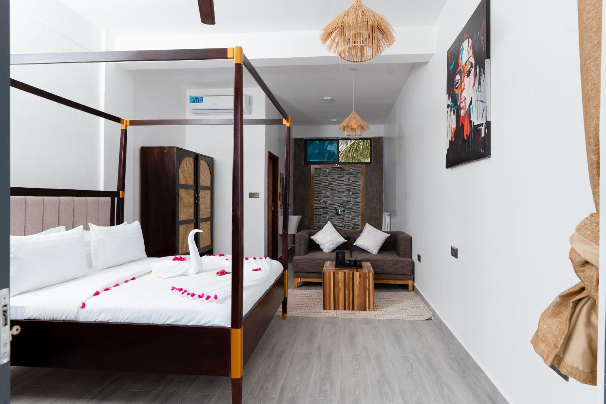 Leparadis Zanzibar Boutique Hotel Джамбиани Екстериор снимка