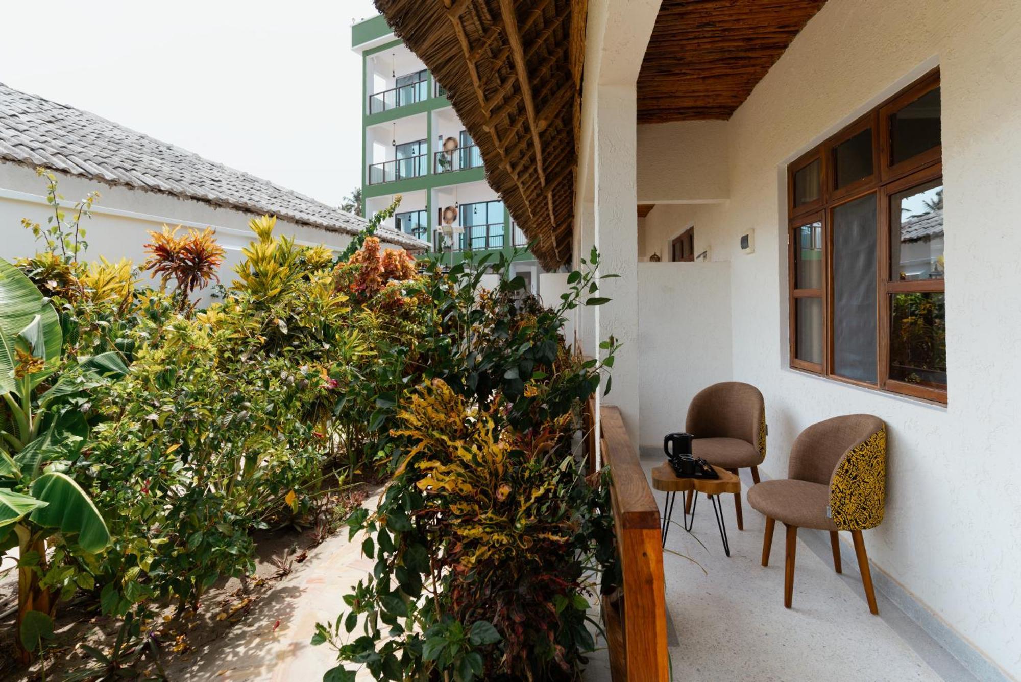 Leparadis Zanzibar Boutique Hotel Джамбиани Екстериор снимка